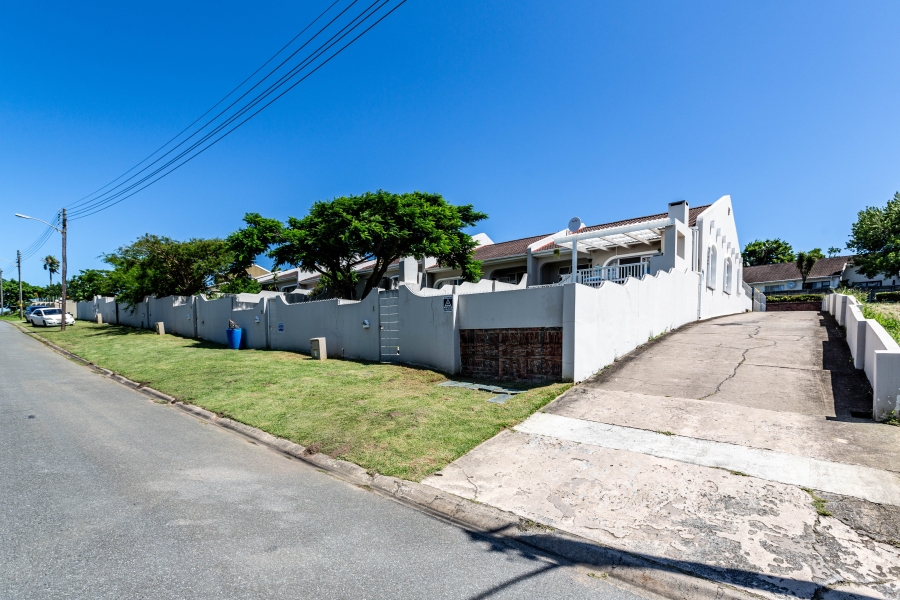 3 Bedroom Property for Sale in Beacon Bay Eastern Cape